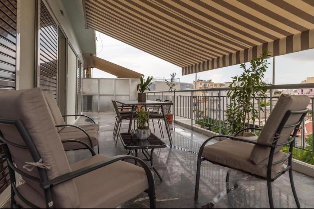 Artistic Apt In Vibrant Gazi With Large Terrace By Ghh أثينا المظهر الخارجي الصورة